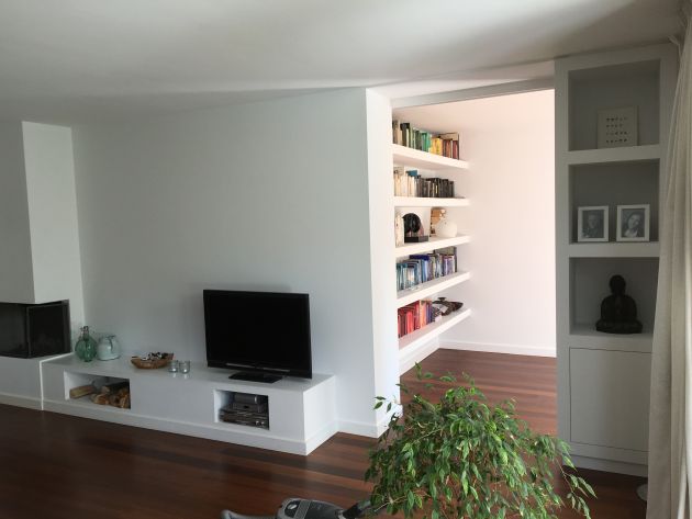 Kast voor de televisie